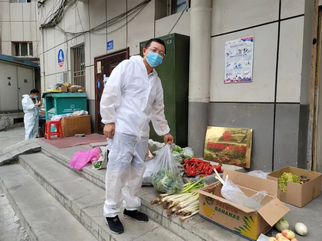 银穗财税集团，在抗疫一线！